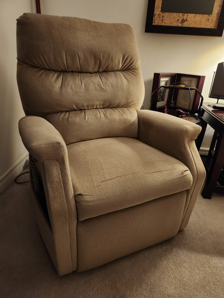 Power Lift Recliner - photo 5
