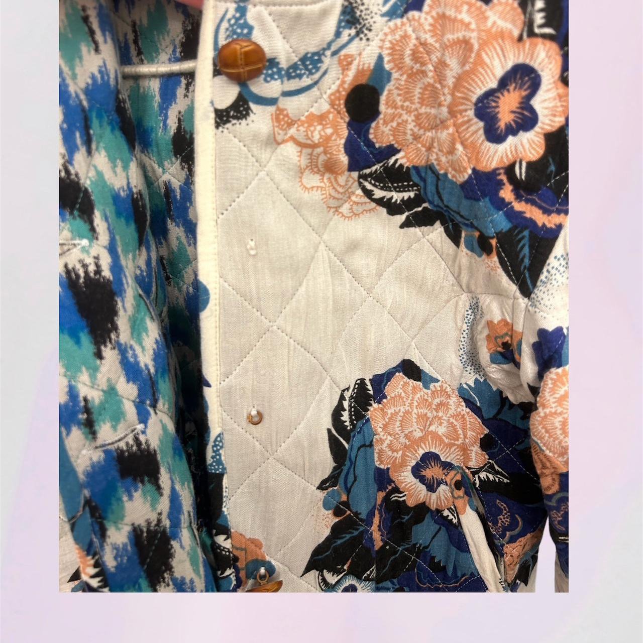 Woman’s Jacket - photo 4