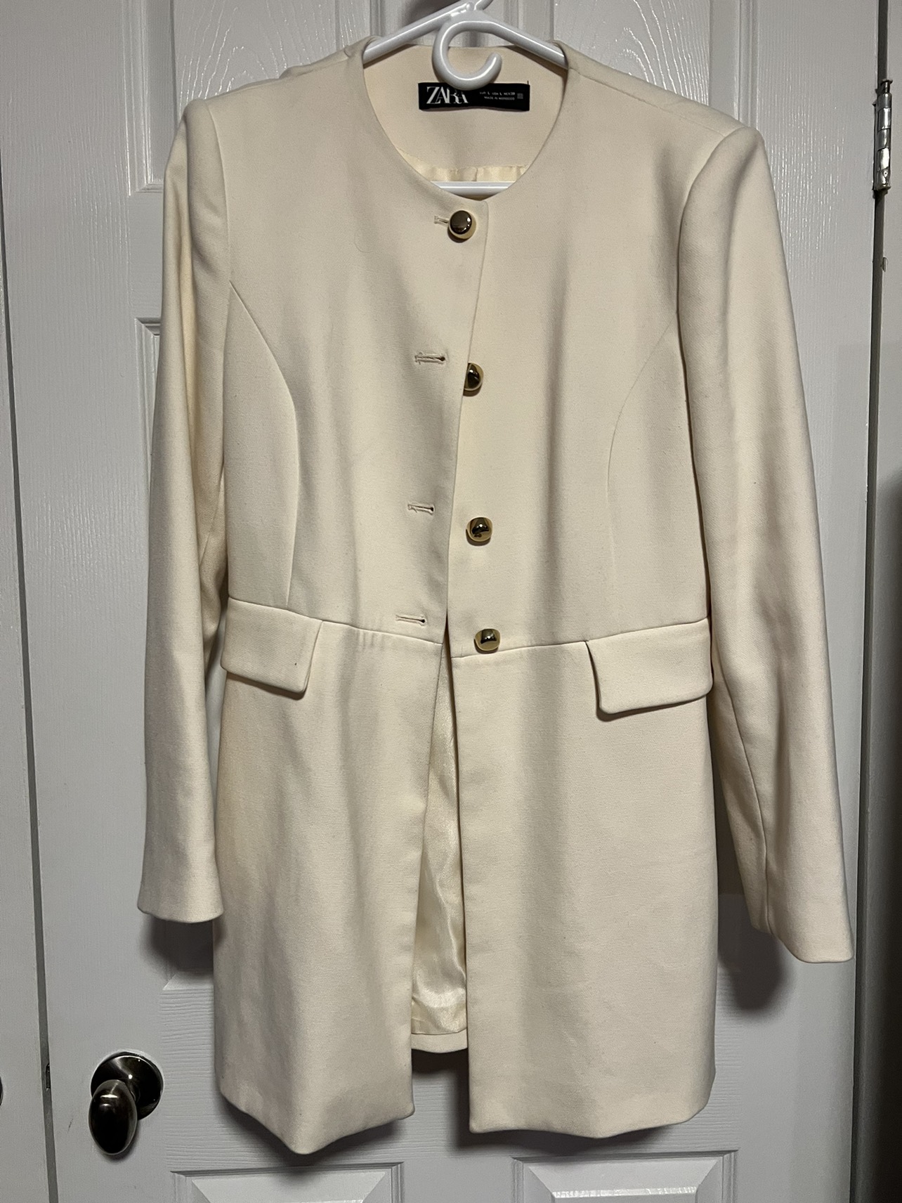 Zara Women’s Spring/Fall Light Coat (L)(LNC) image indicator(2)