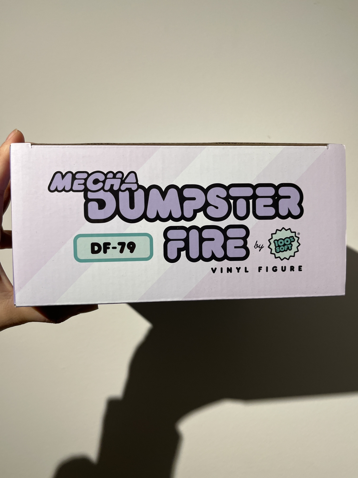 Mecha Dumpster Fire Vinyl figure image indicator(4)