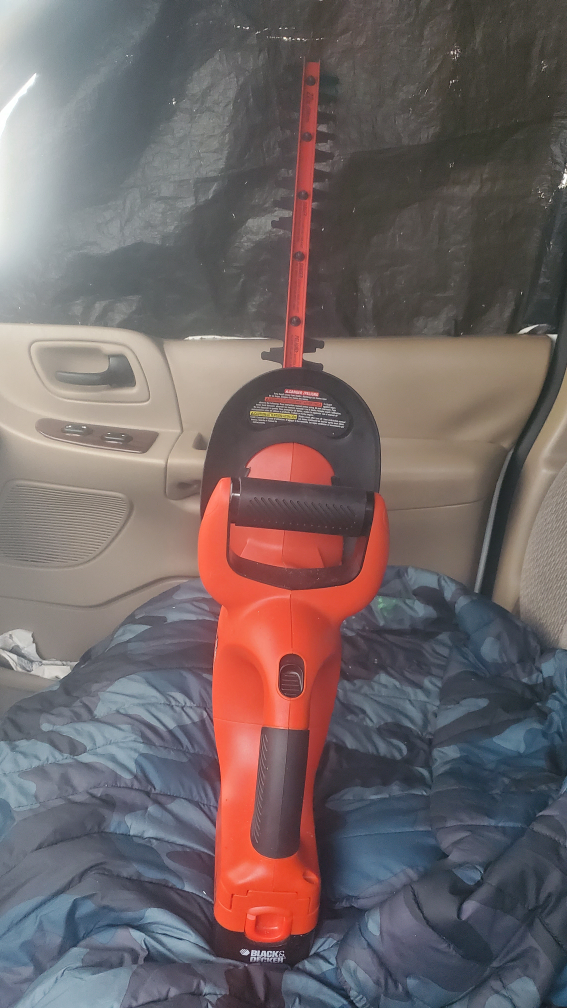 Black and Decker Hedge trimmer Hedge trimmer thumbnail