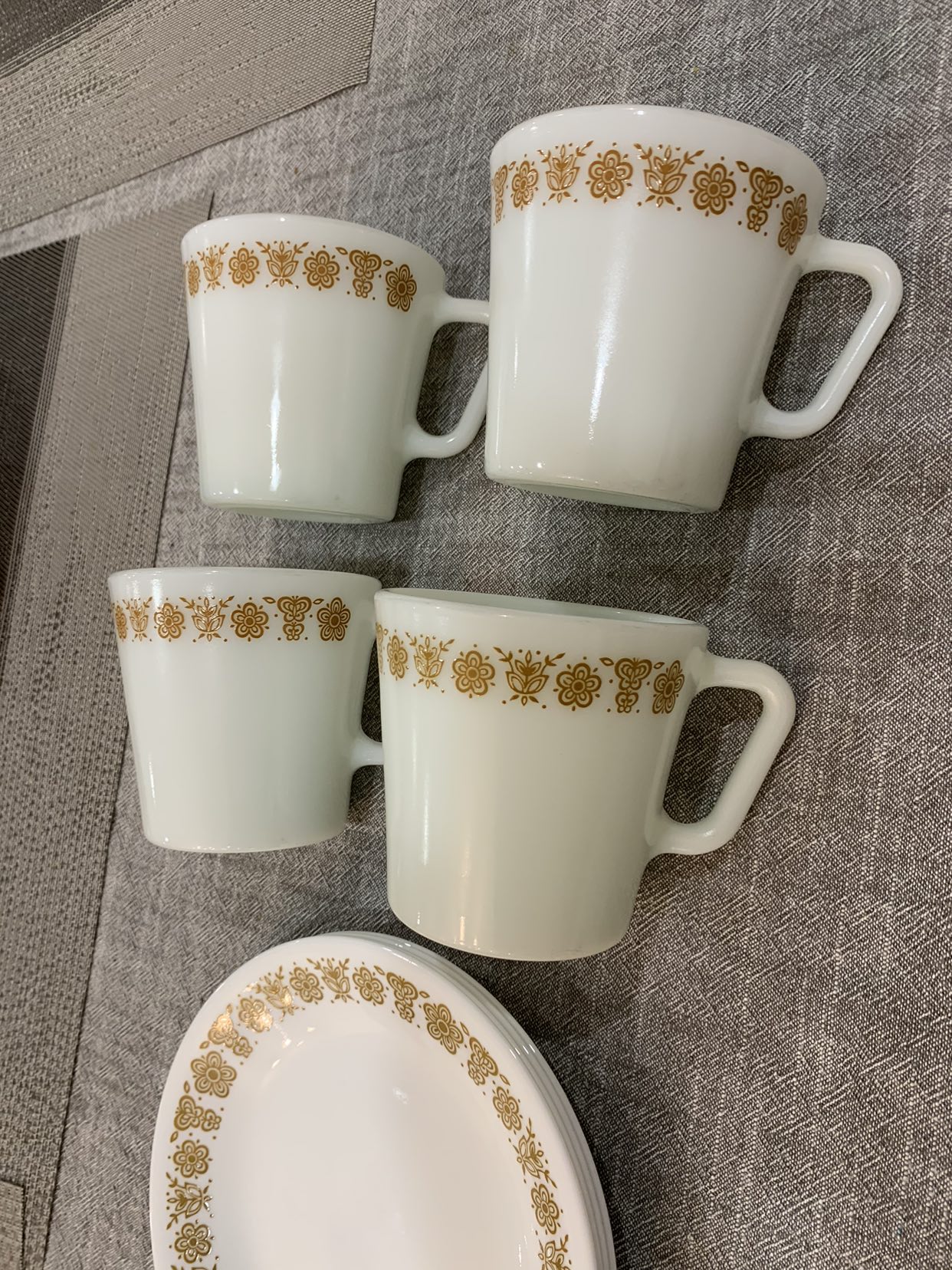 4 Pyrex Gold Butterfly Mugs & Small Plates image indicator(8)