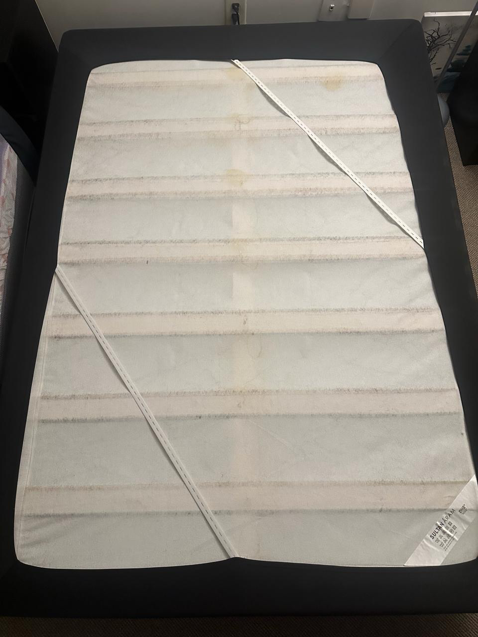 Queen size bed frame with mattress - photo 2
