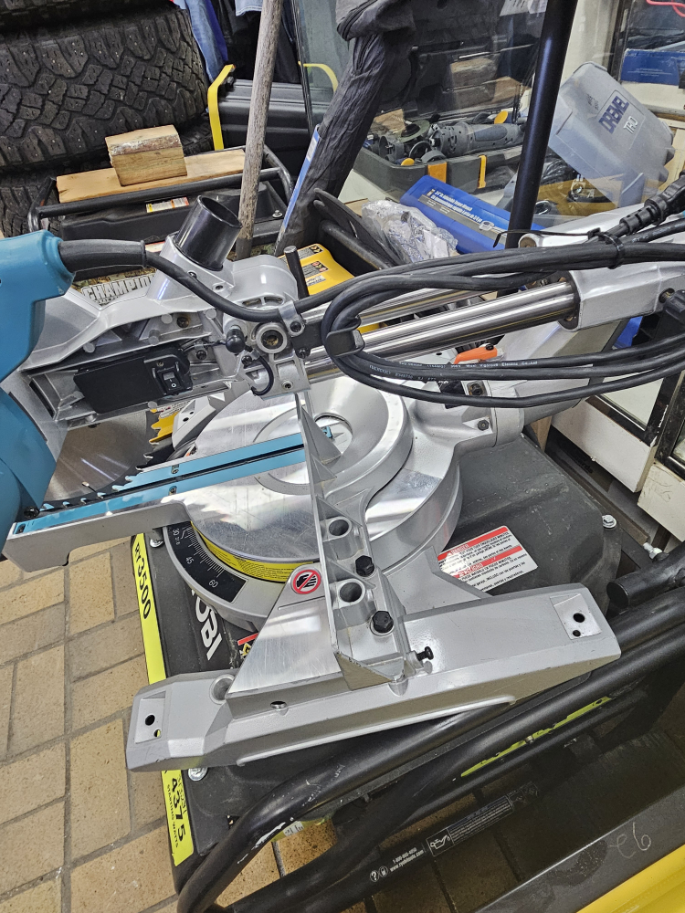 Mitre Saw - photo 2