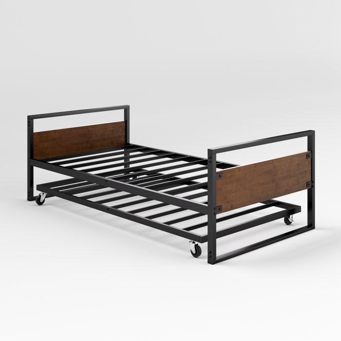 STYLISH TWIN DAYBED with TRUNDLE