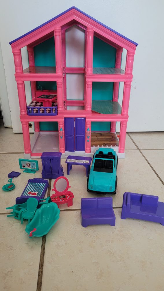 doll house thumbnail