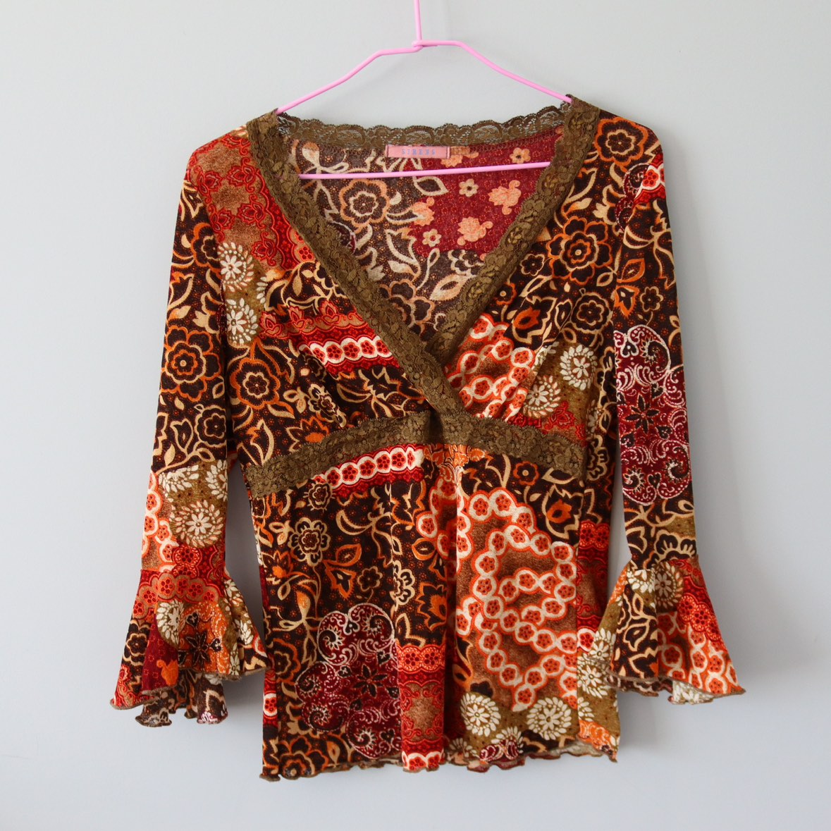 Vintage Sirens Hippie/Flare Sleeve Lacey Top 🧡 thumbnail