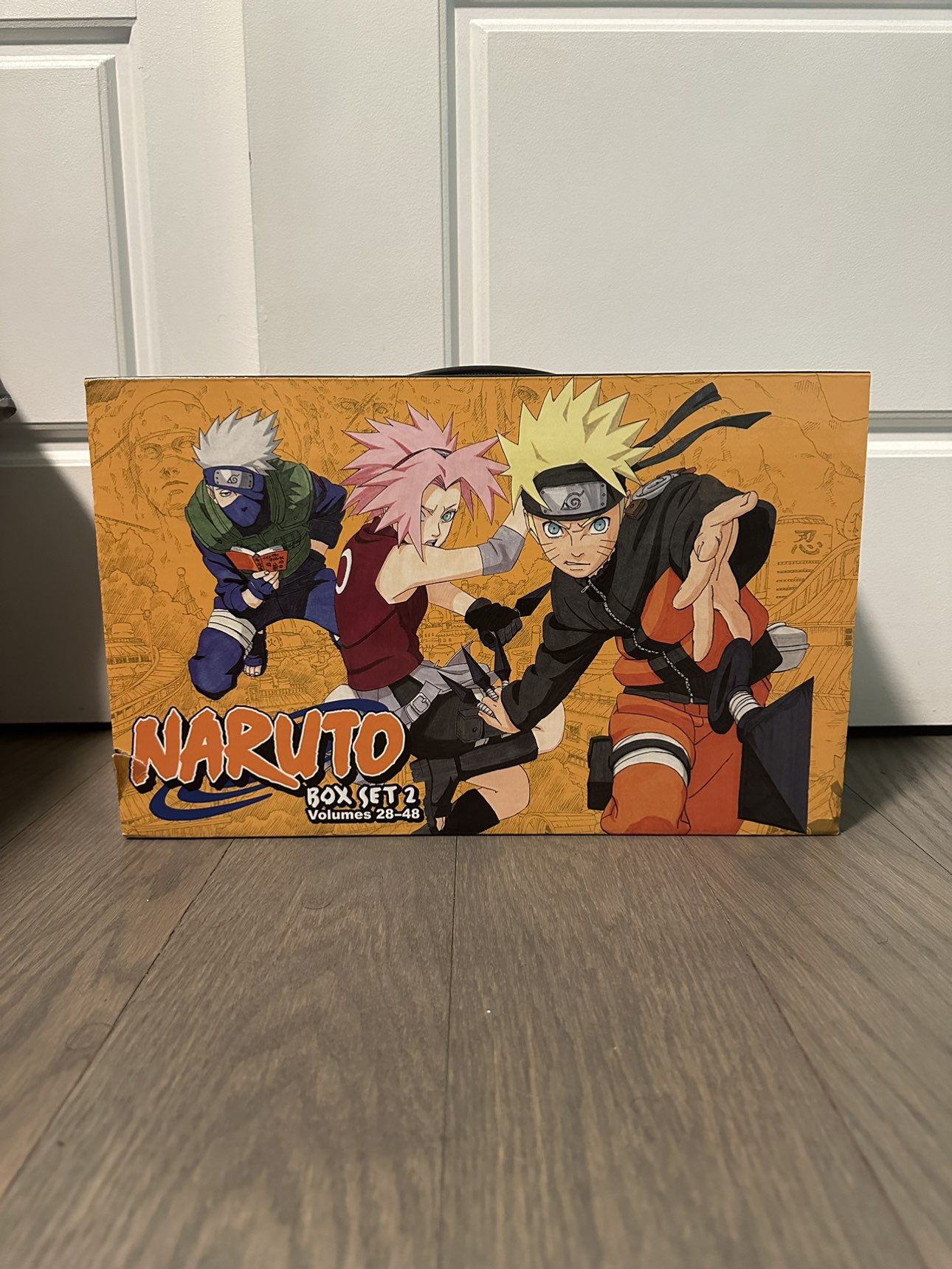 Naruto Manga Box Set 2 (Volumes 28-48) thumbnail