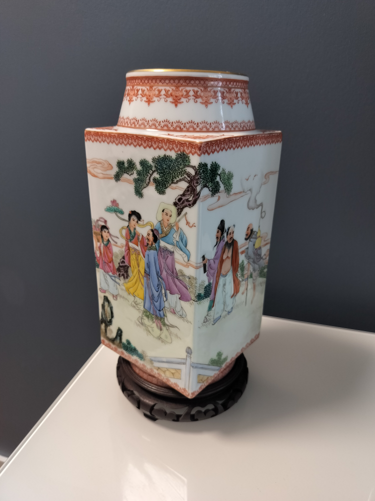 Vintage Chinese vase image indicator(2)