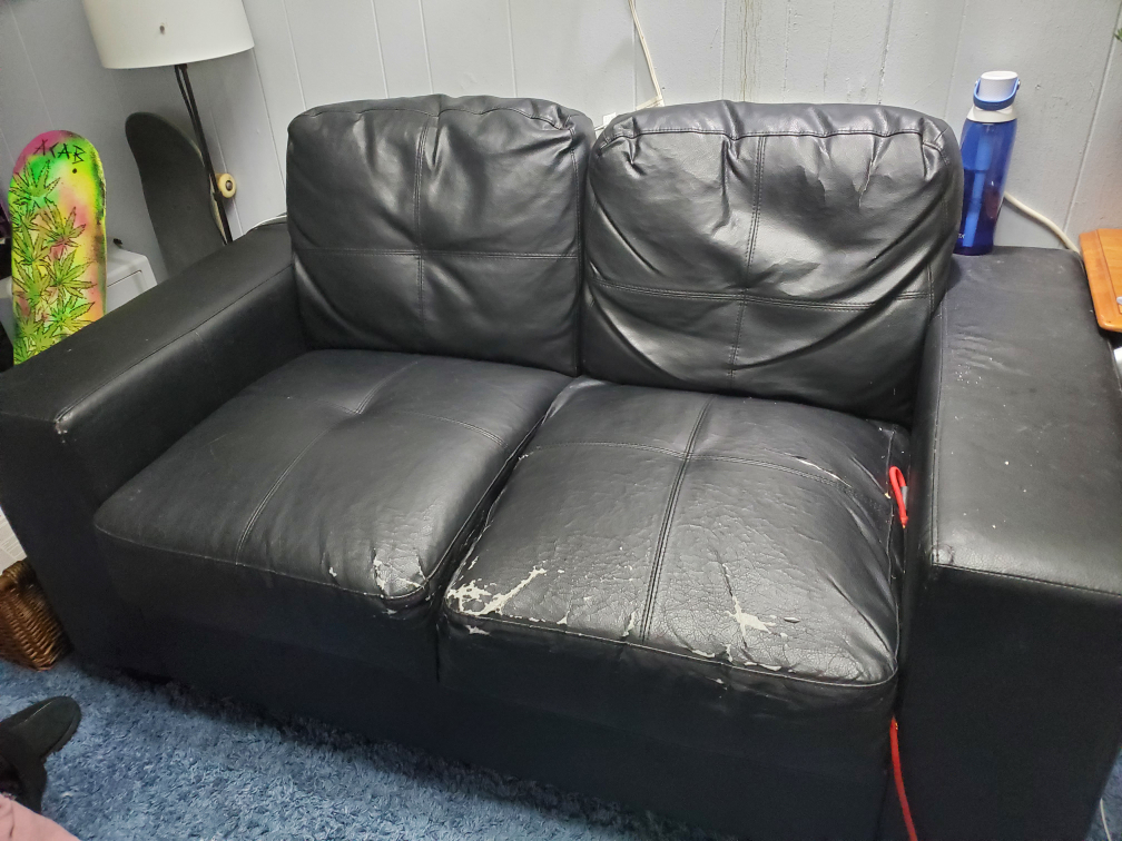 Black Love Seat thumbnail