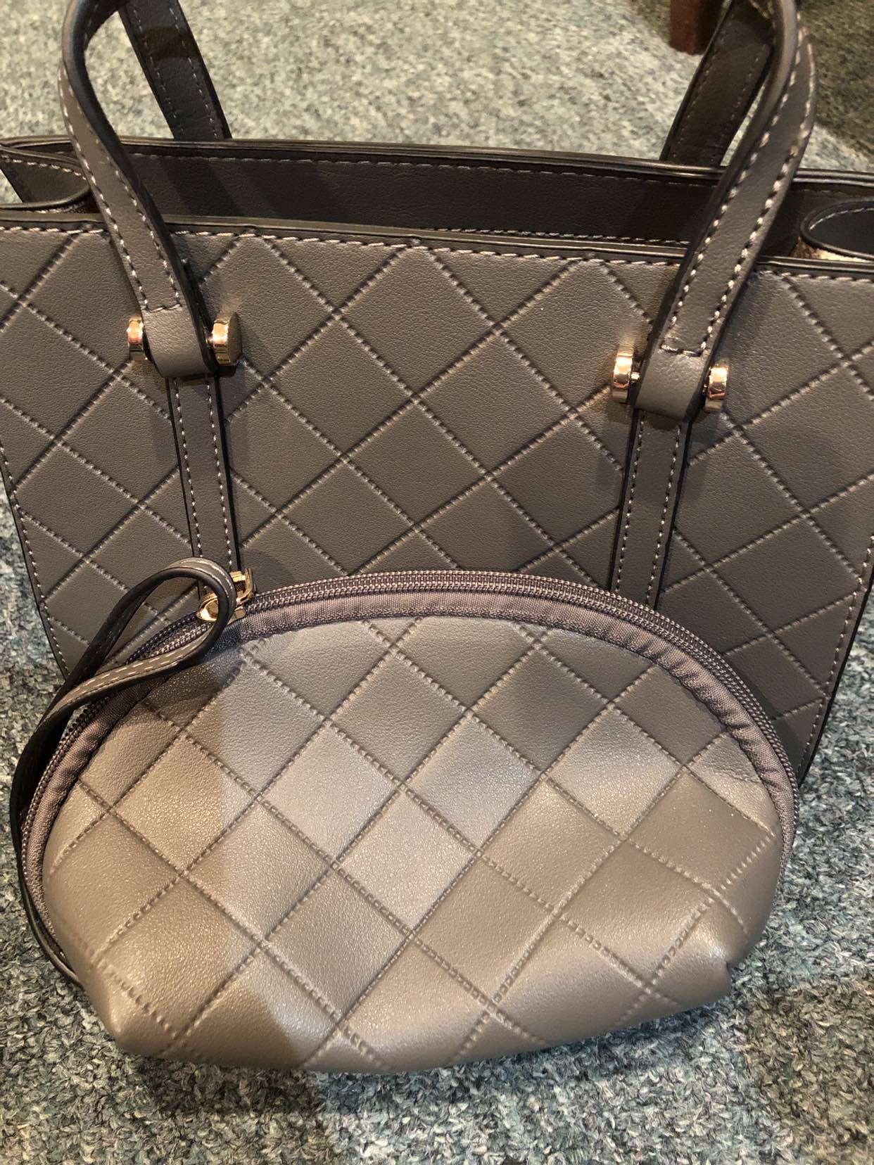 Light Gray Purse image indicator(4)