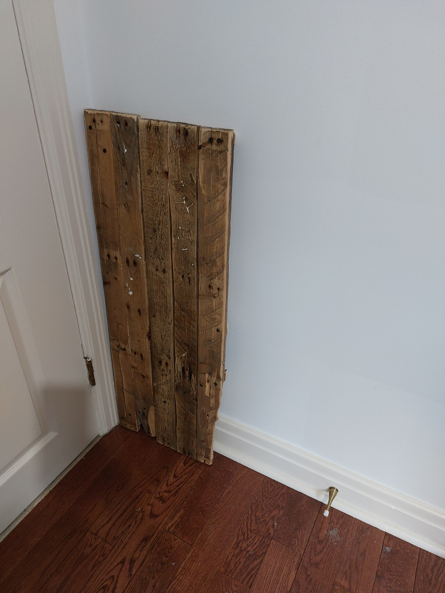 free wood planks from pallets and poles - photo 4
