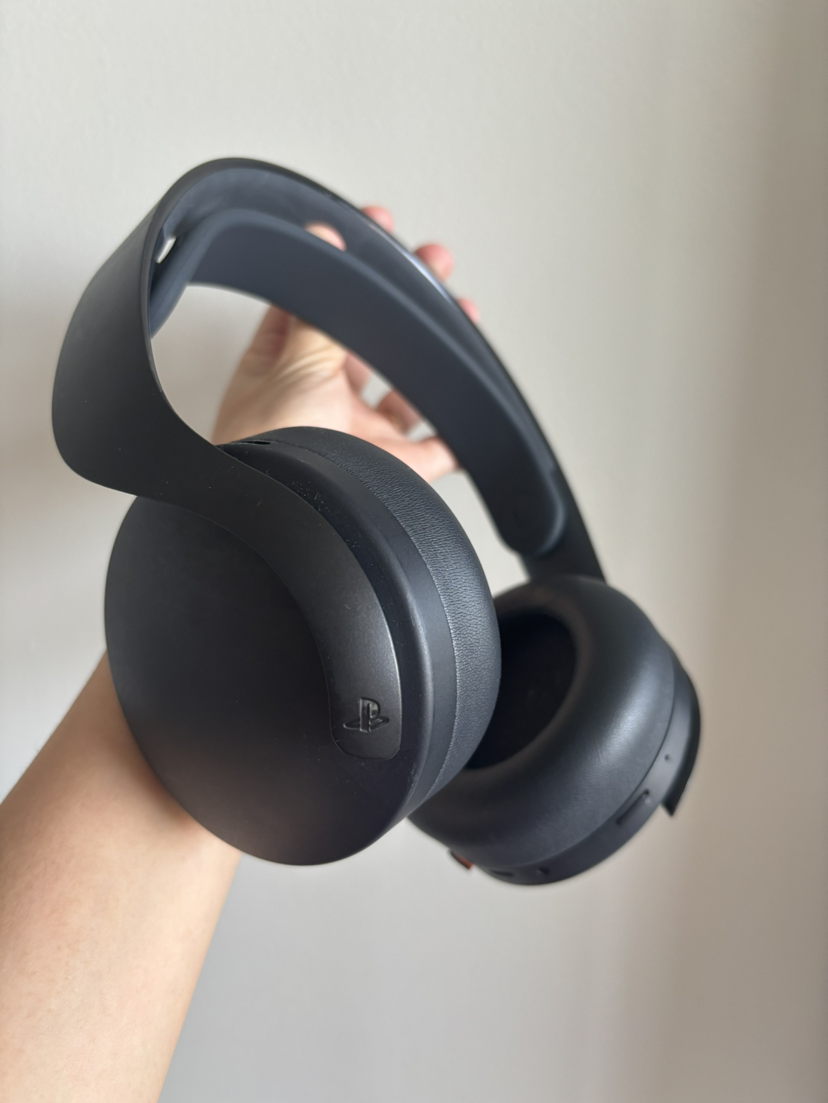 PS Pulse 3D Wireless Headseat image indicator(6)