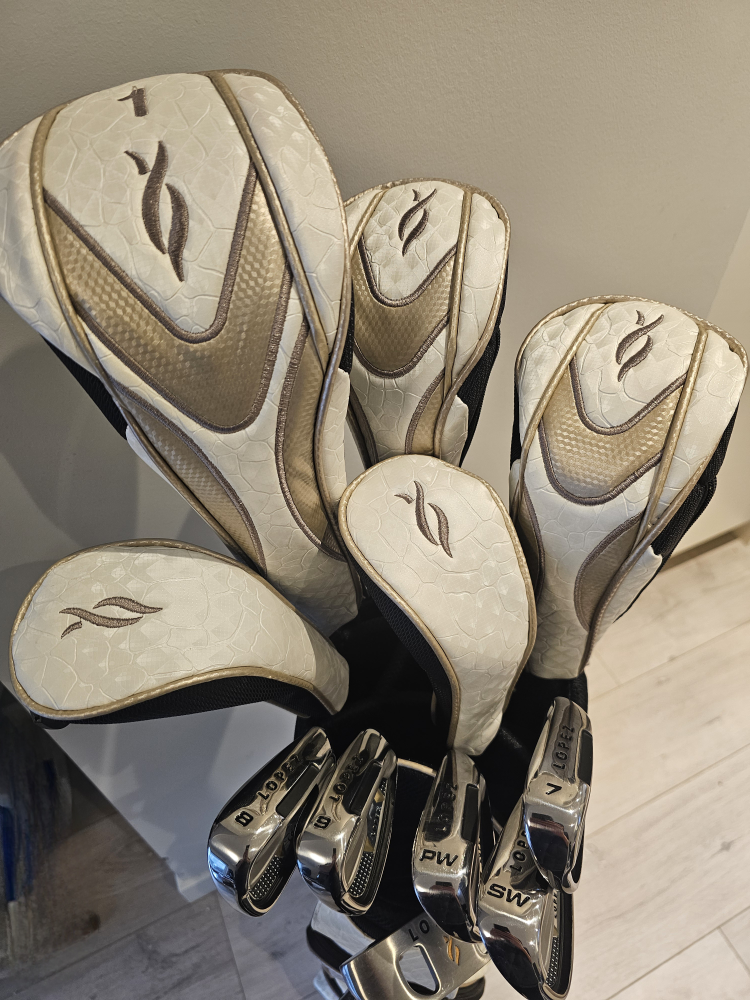 Ladies Nancy Lopez Ashley 11 piece golf set