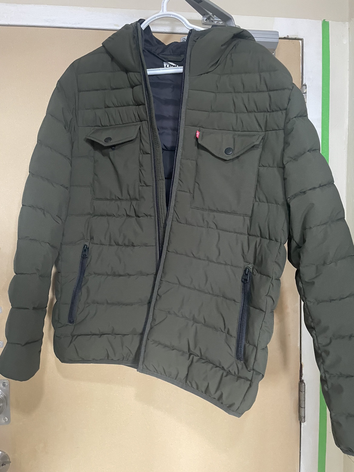 Men’s puff Levi’s jacket thumbnail