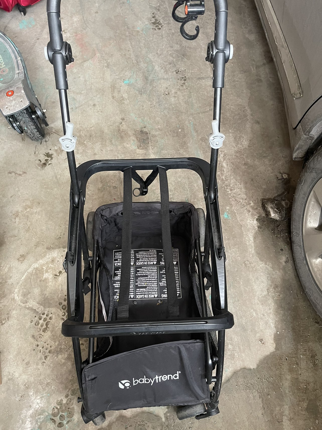 Universal car seat carrier - photo 2
