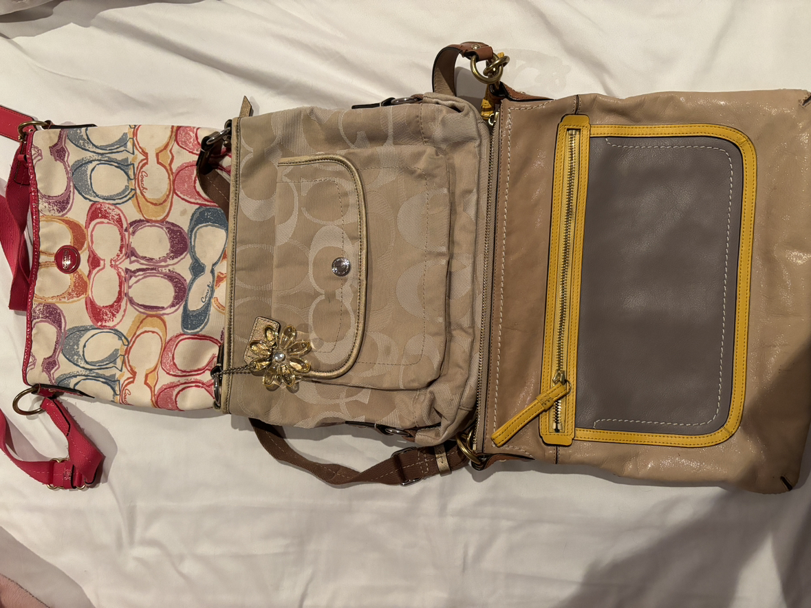 Coach purses thumbnail