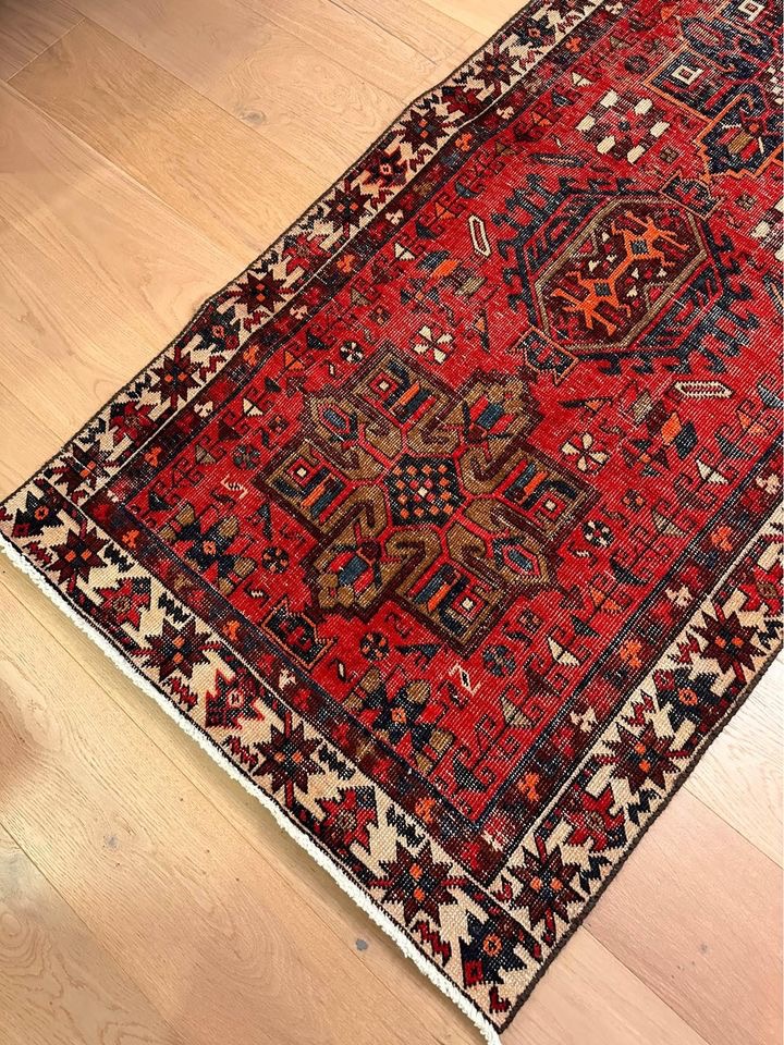 2’11” x 9’7” Vintage Handmade Persian Gharajeh Runner - photo 5