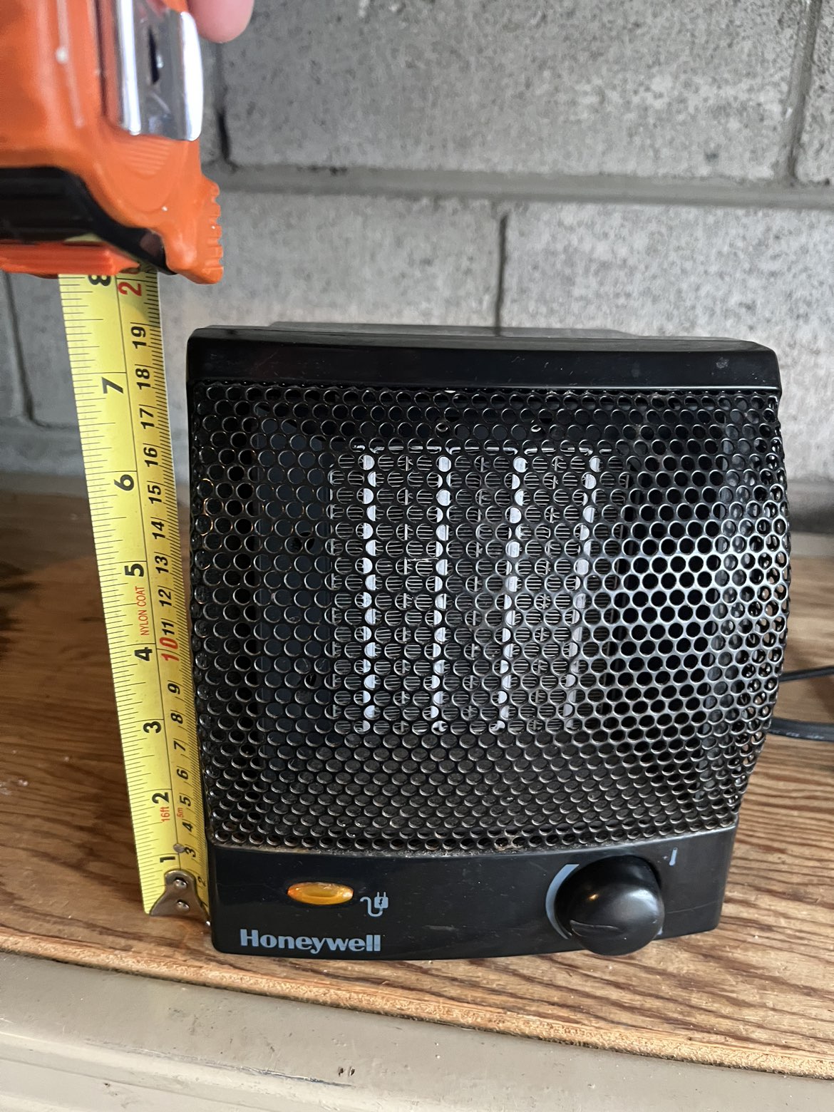 Honeywell Mini Electric Heater - photo 2