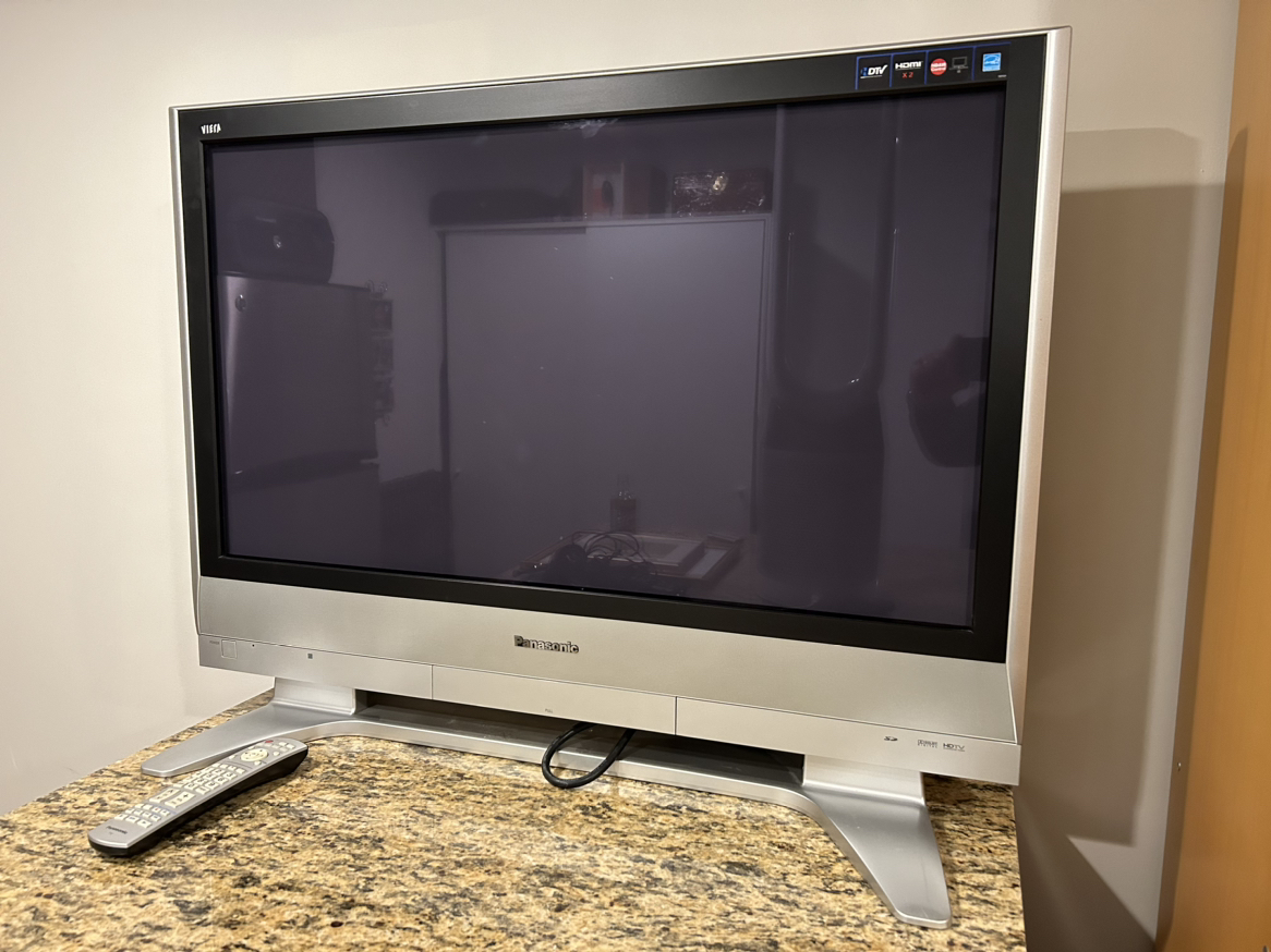 Panasonic Viera 37” HD Plasma Screen TV with stand & remote image indicator(2)