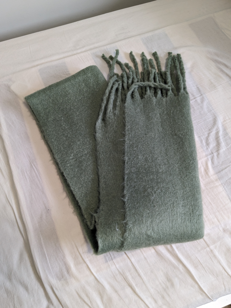 Chunky thick scarf thumbnail