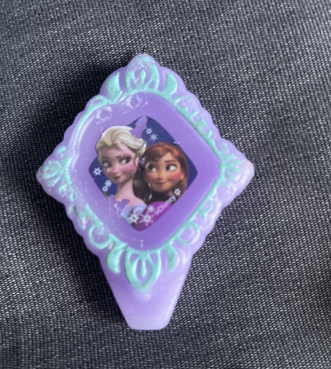 Frozen birthday decor image indicator(5)