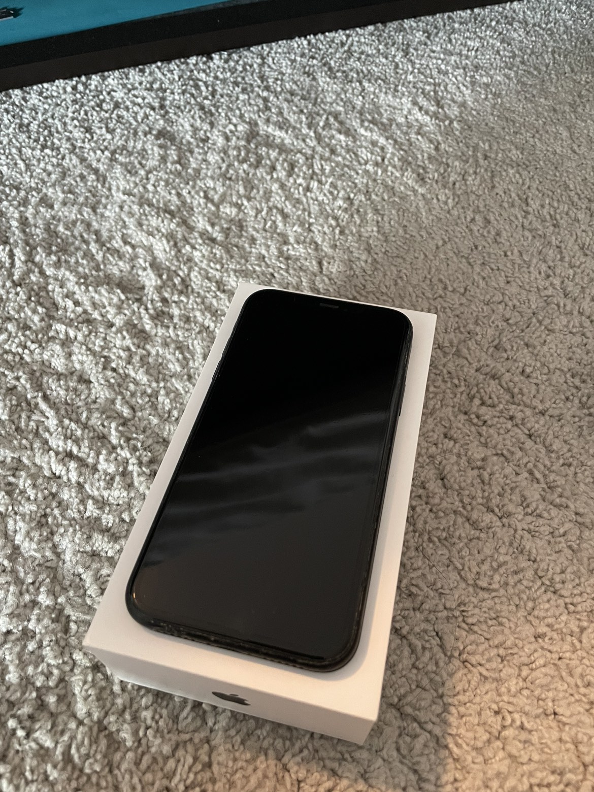 iPhone XR 64GB - photo 2