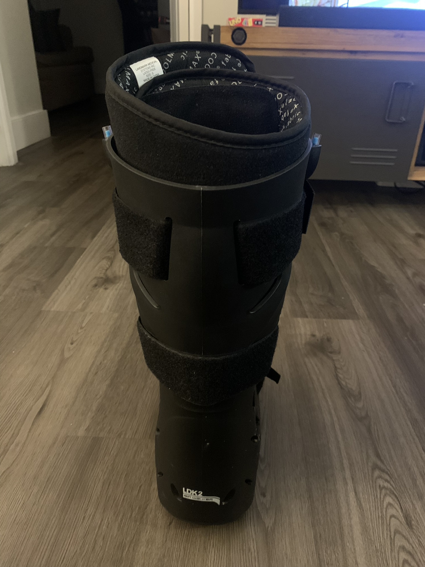 Walking boot - photo 2