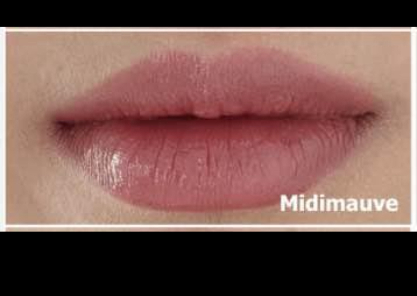 M•A•C Lipsticks, Lipgloss & Makeup Bag (Full sizes) image indicator(4)