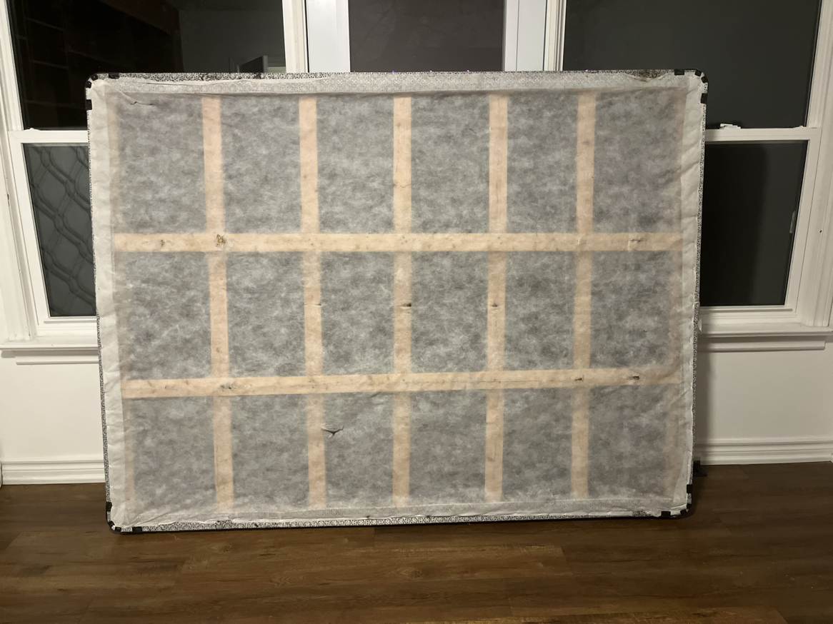 Queen box spring - photo 2