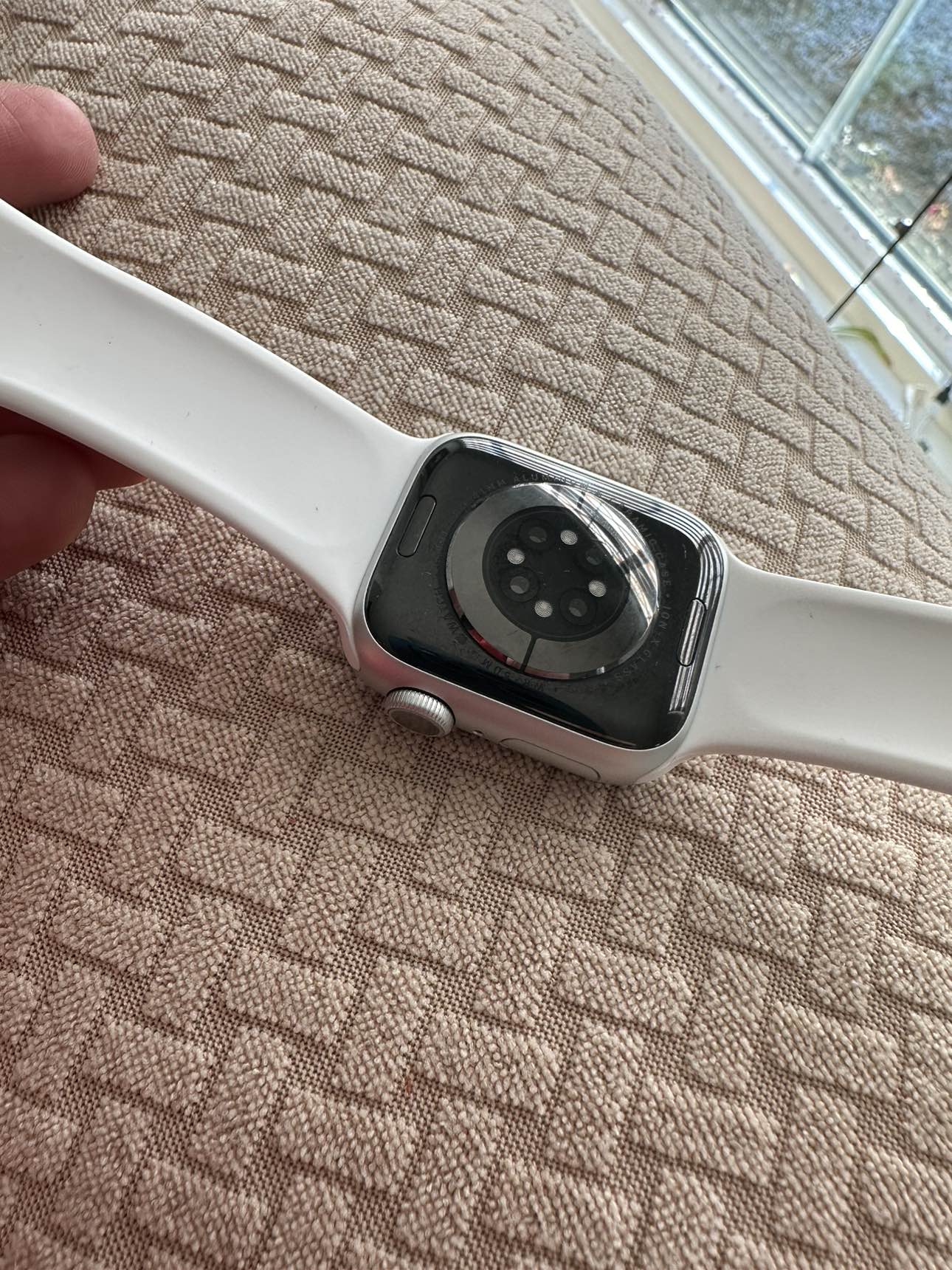 Apple watch series 8 - photo 3