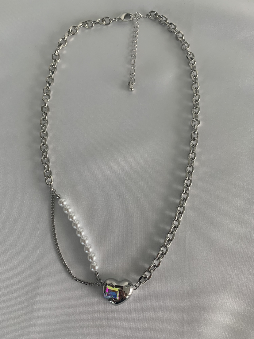 💎 in my 🤍 Necklace image indicator(2)