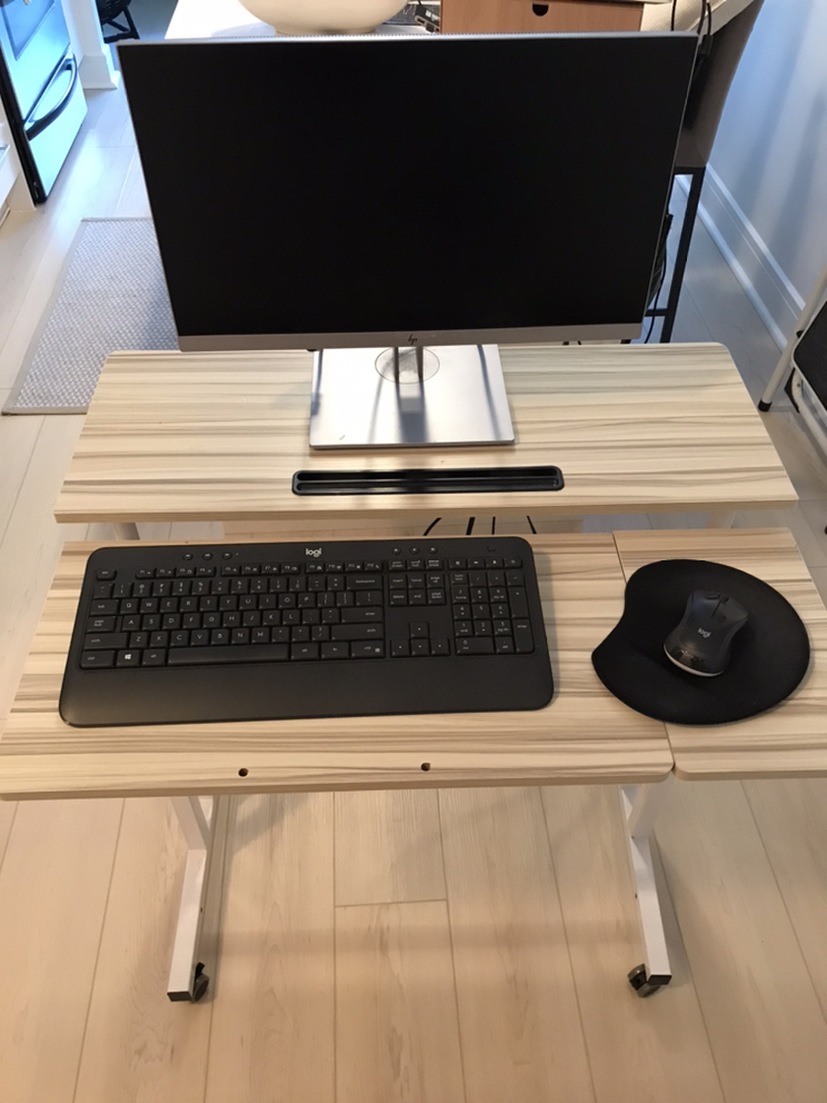 Desk - photo 3