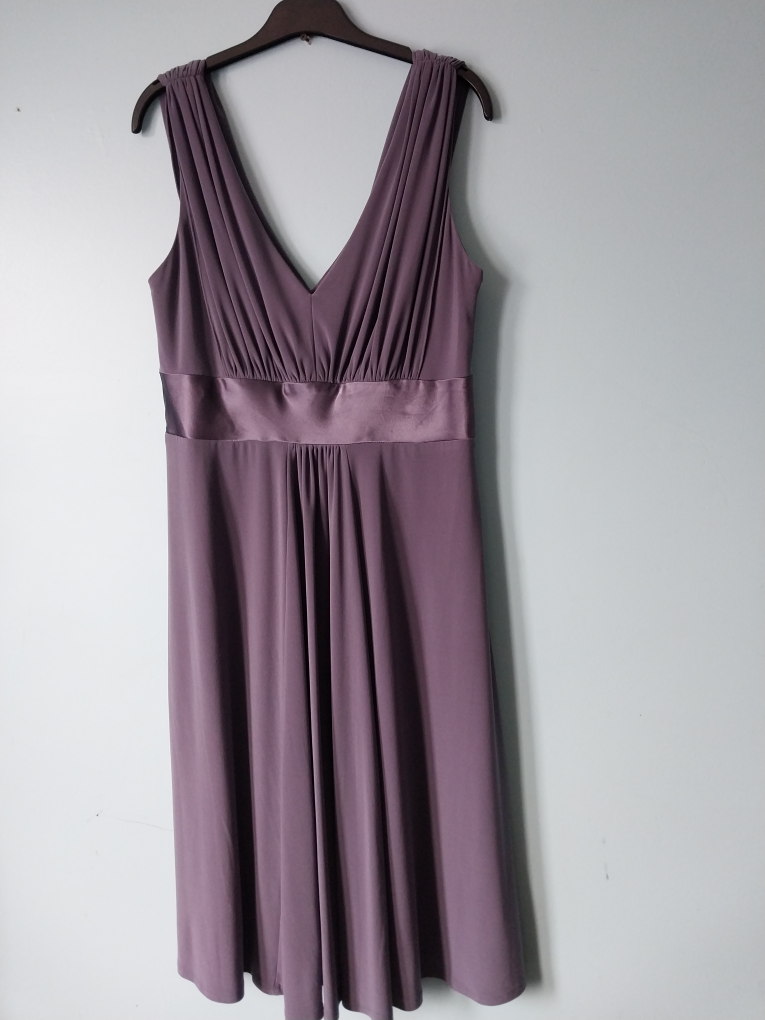 2 Beautiful Ladies Dresses. $18.00 each. image indicator(2)