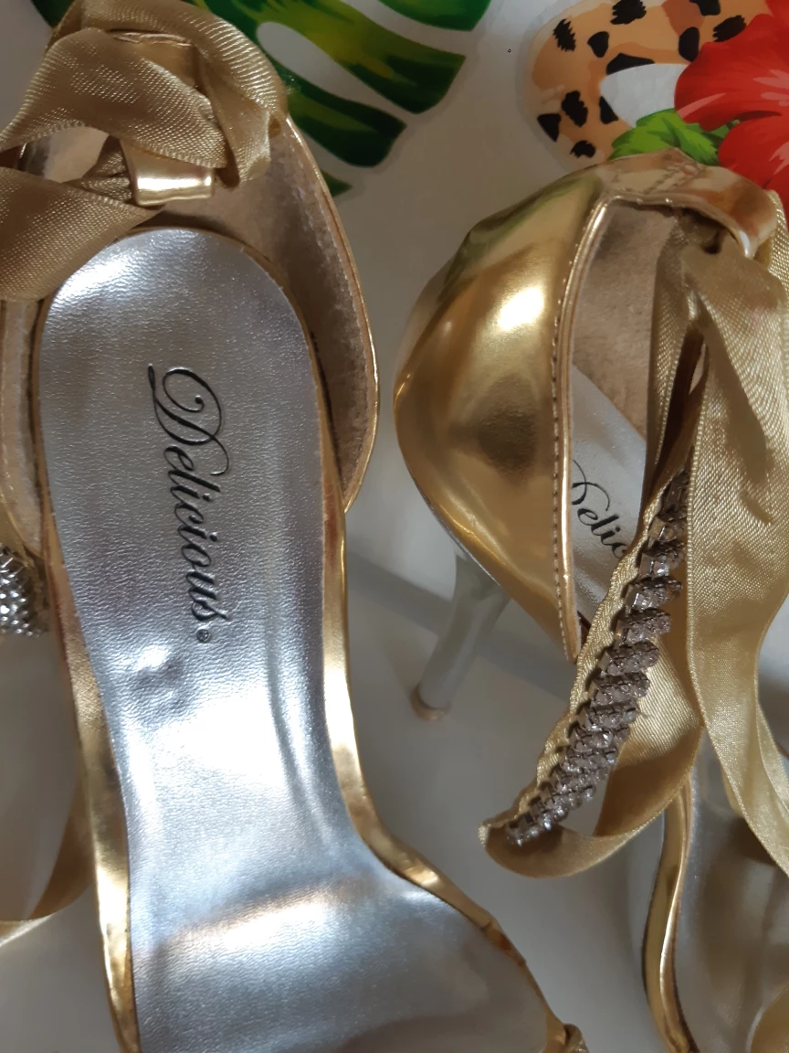High-heel Shoes - photo 2