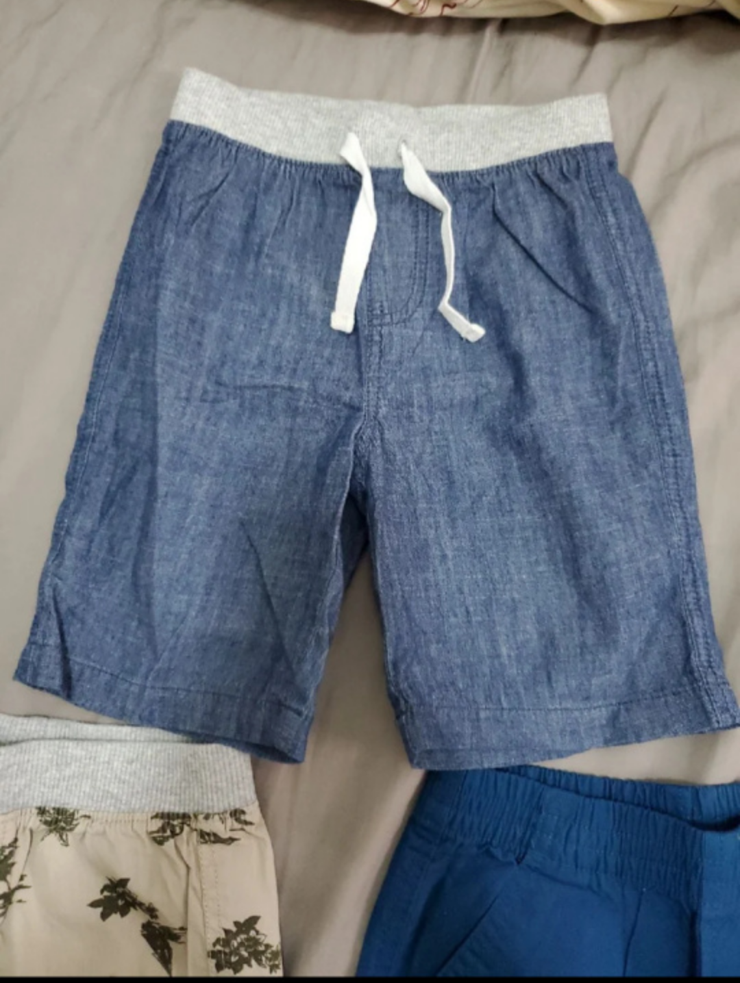 Toddler boy's shorts image indicator(2)