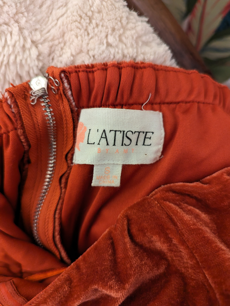 off the shoulder red velvet dress (size small) image indicator(3)