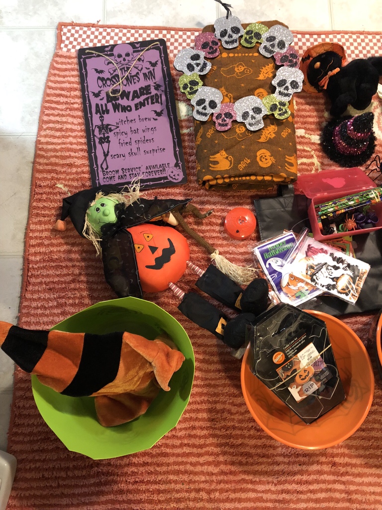 Halloween decorations - photo 3