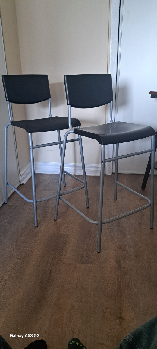 2 Island chairs/ bar stools