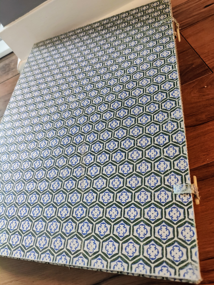 Handmade Chinese Hardwood and landscape silk screen image indicator(3)