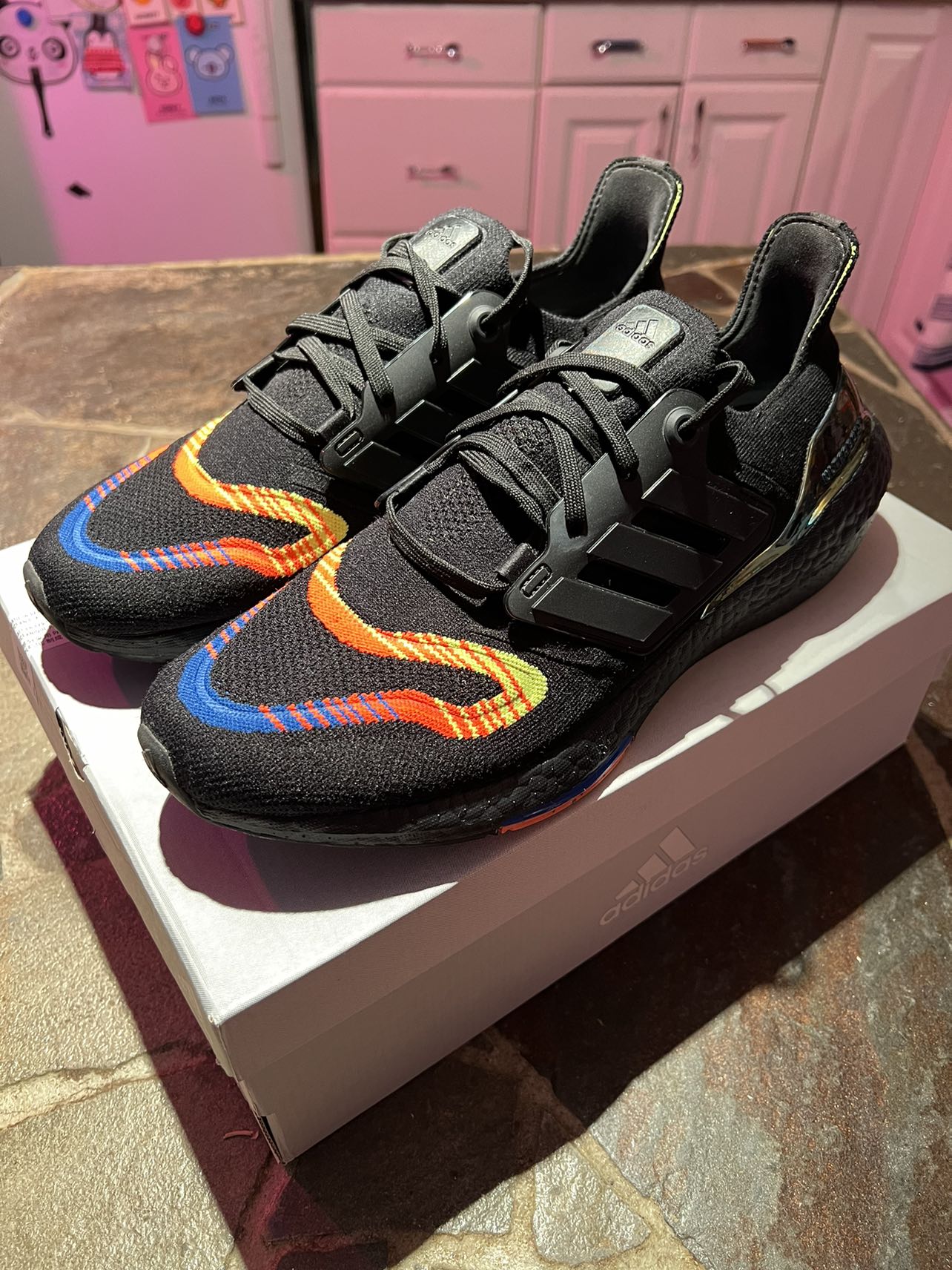 Adidas Ultraboost 22 (Men’s 11)(LNIB) image indicator(3)