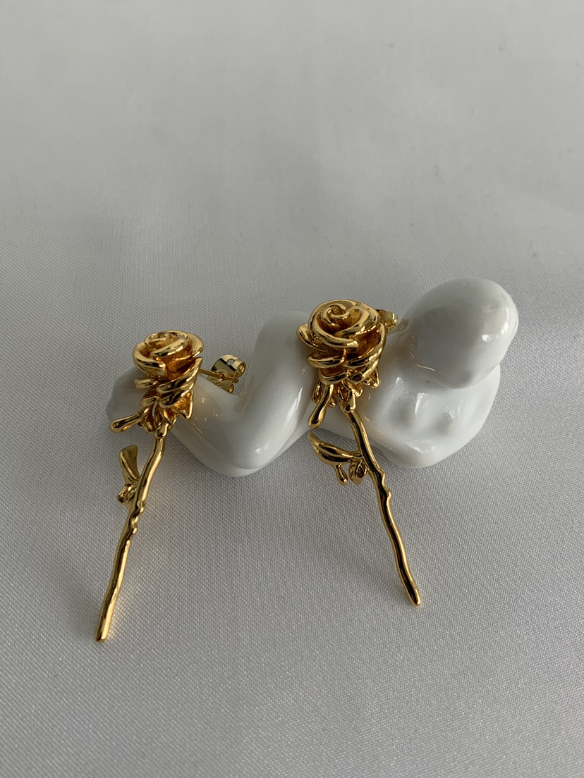 Gold Rose Earrings 🌹 image indicator(3)