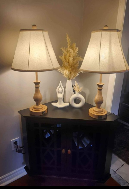 pair of dimmable lamps