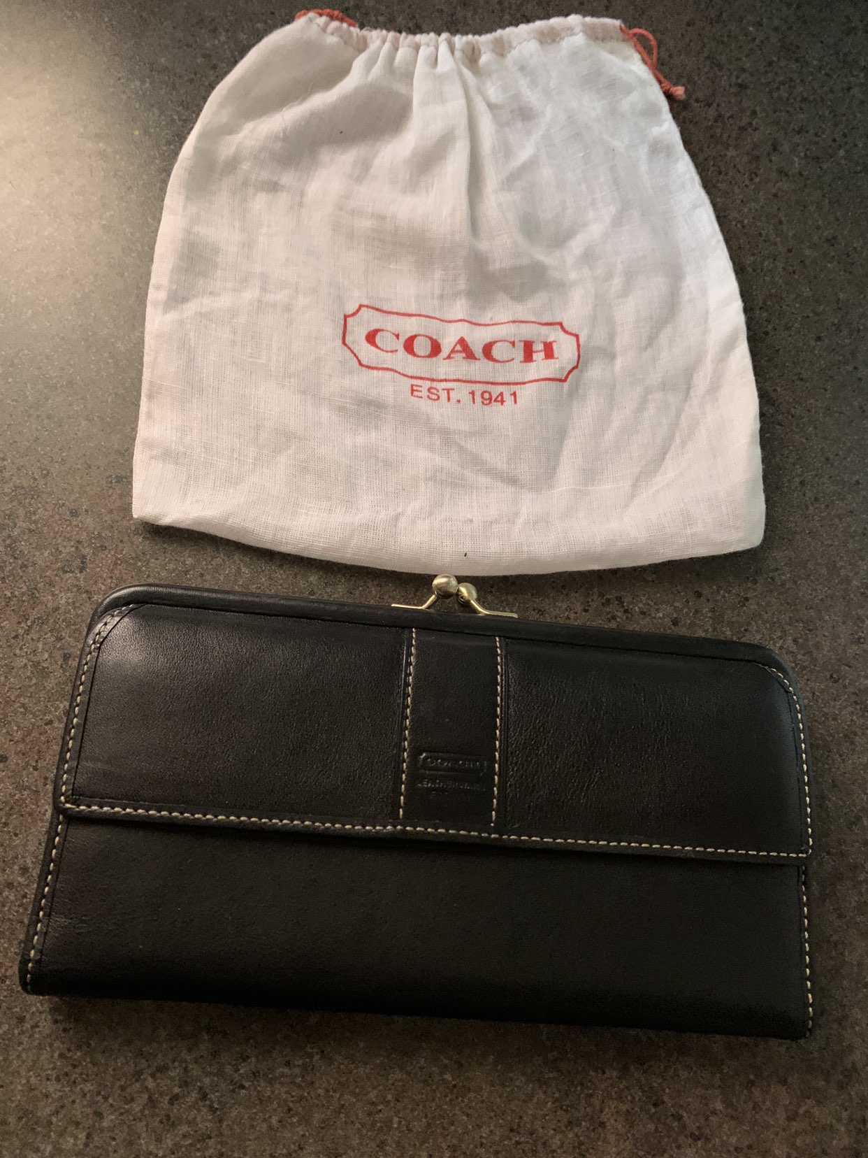 Coach wallet thumbnail