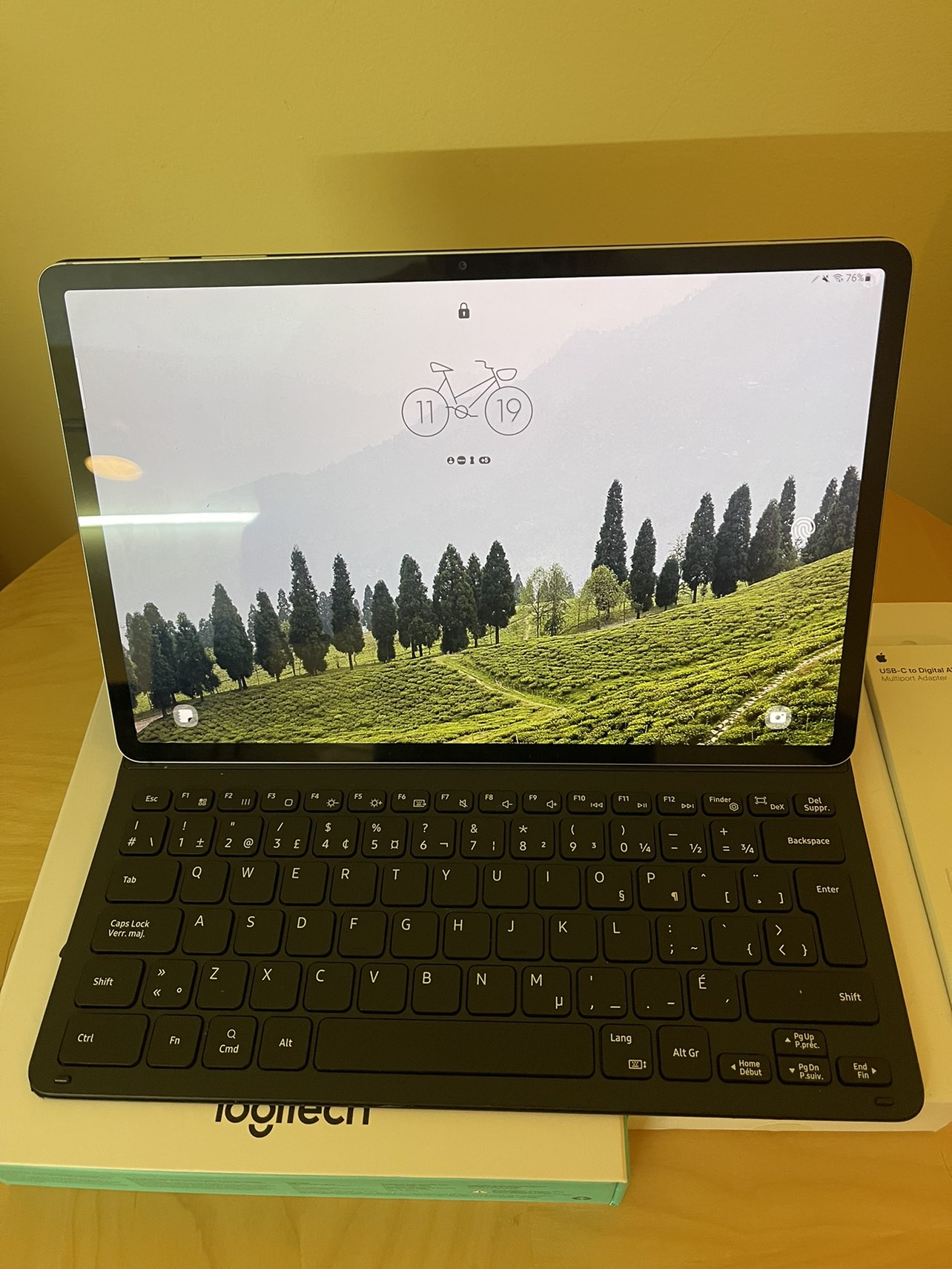 Galaxy tab s7 12.4