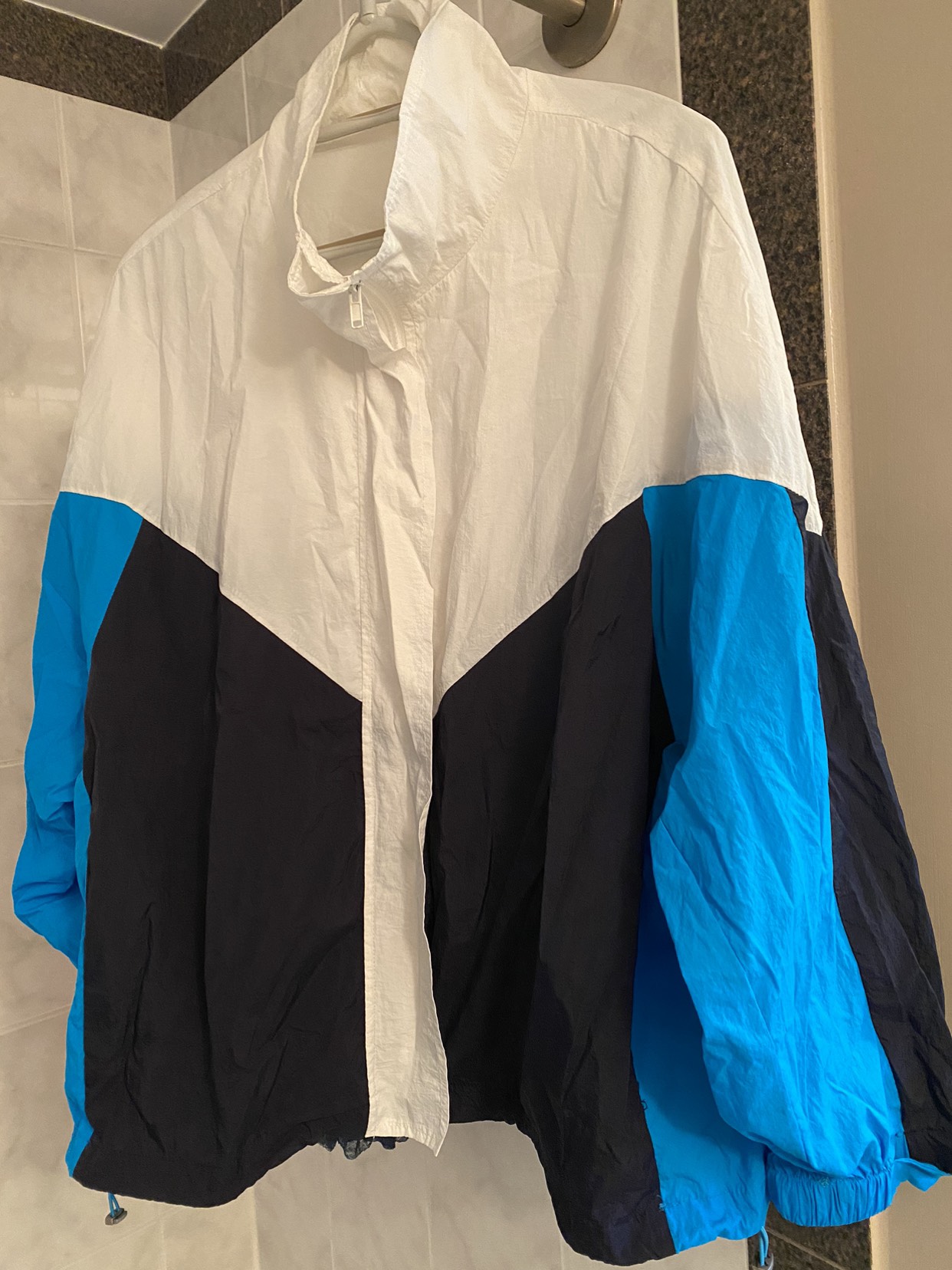 Lightweight jacket