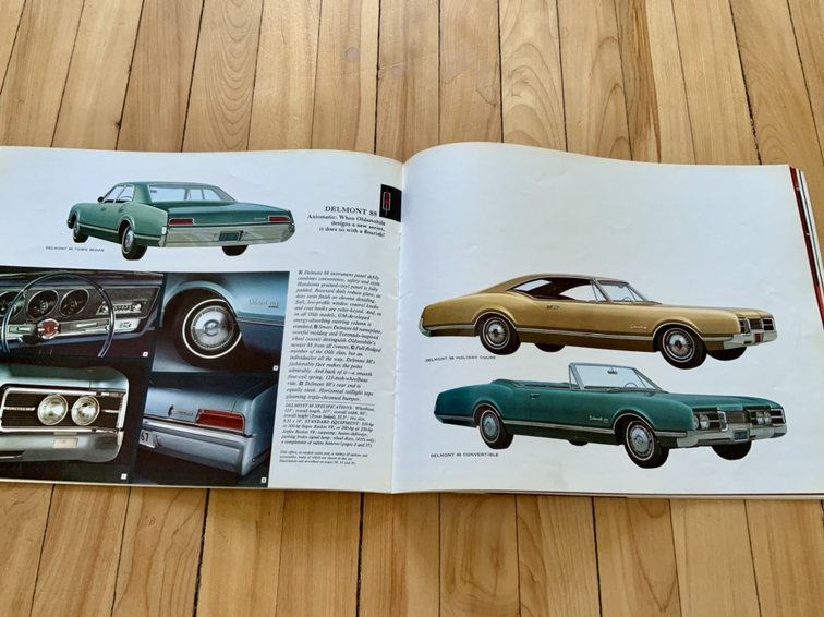 ⭐️⭐️Vintage 1967 Oldsmobile Brochure Booklet⭐️⭐️ image indicator(7)