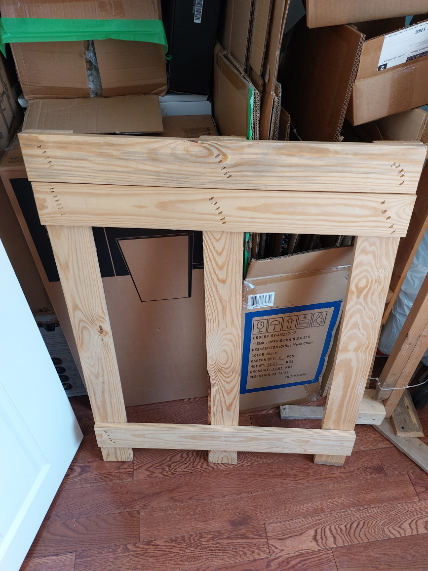 free wood planks from pallets and poles - photo 2