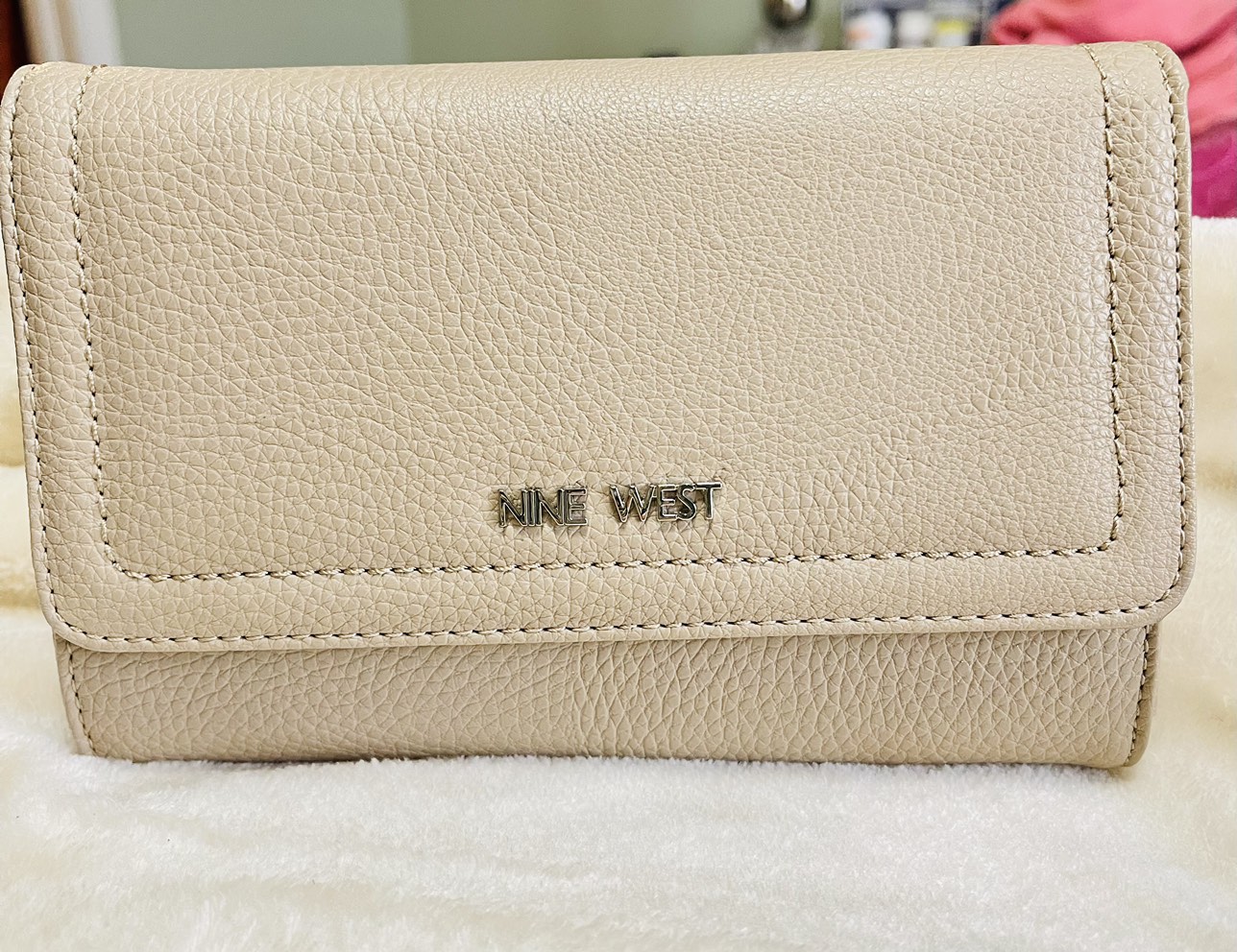 Hand bag