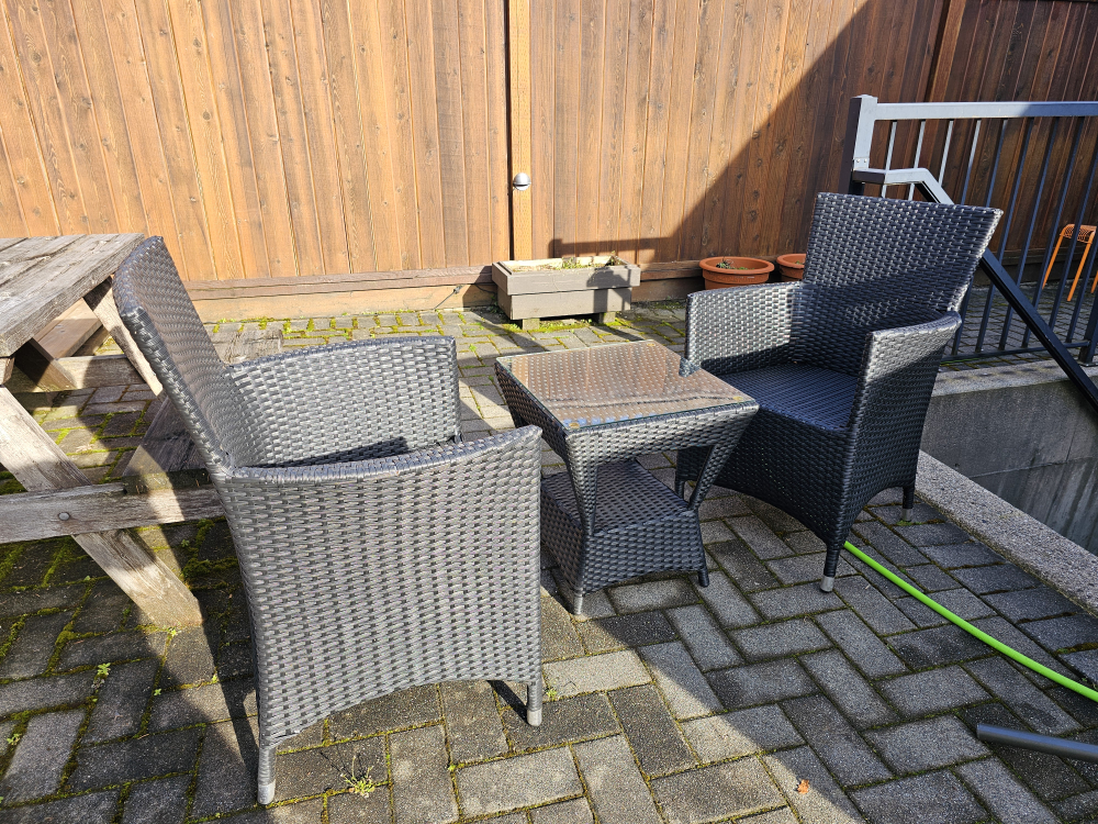 Outdoor chairs (2pcs) & table